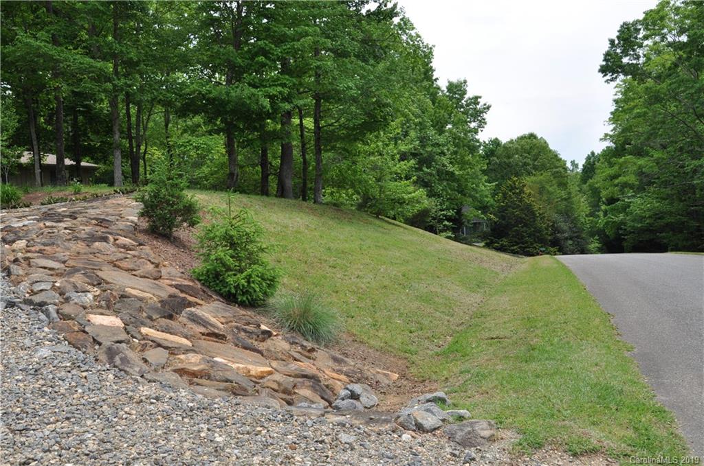 210 Oak Ridge Circle Columbus, NC 28722 - Photo 5 of 39 Gallery Image 5