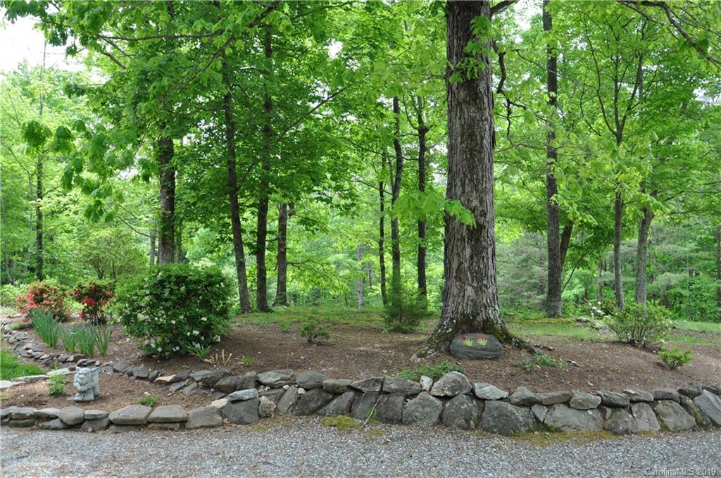 210 Oak Ridge Circle Columbus, NC 28722 - Photo 9 of 39 Gallery Image 9