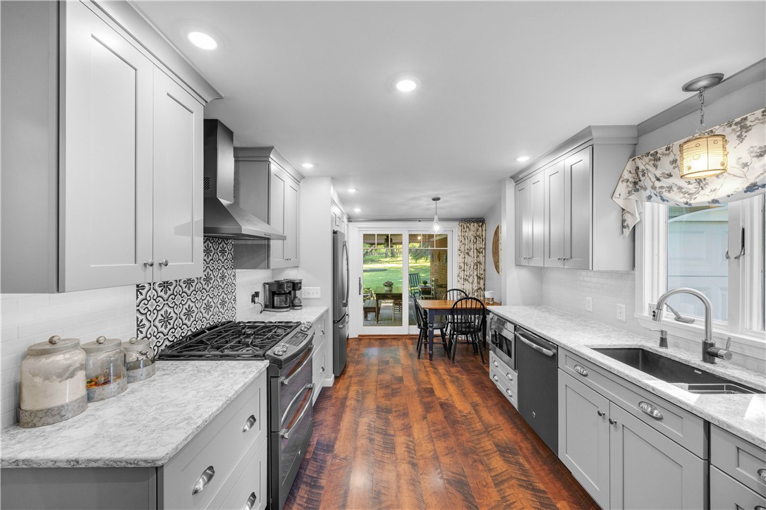 235 Castle Road Rochester, NY 14623 - Photo 11 of 37