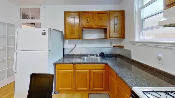 $4,200 | 60 Calumet Street, Unit 2, Boston, MA 02120
