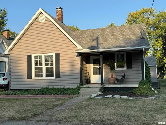 $57,500 | 737 North 5th Avenue, Canton, IL 61520
