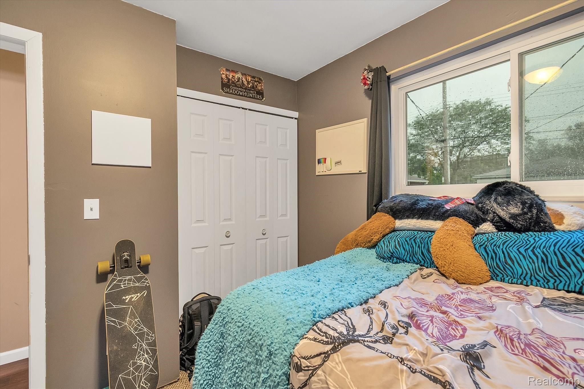 25850 Reeck Road Trenton, MI 48183 - Photo 25 of 31 25-25850-Reeck-Rd-WindowStill-Real-Estate-Photography-25.jpg