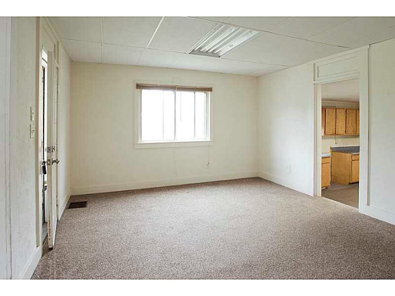 401 North Bell Avenue Springfield, OH 45504 - Photo 3 of 20