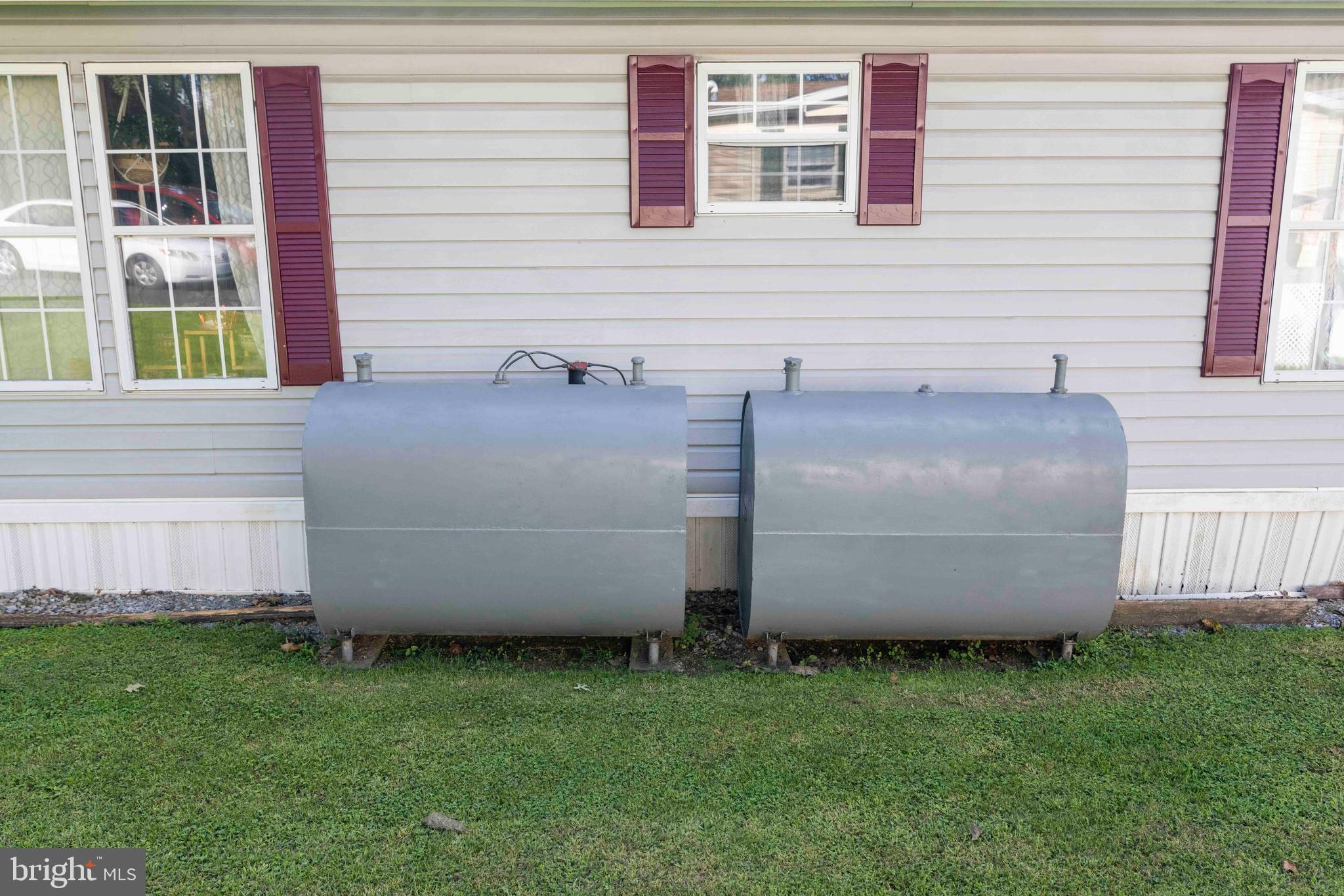 563 Cambridge Road Narvon, PA 17555 - Photo 38 of 50 Oil tanks
