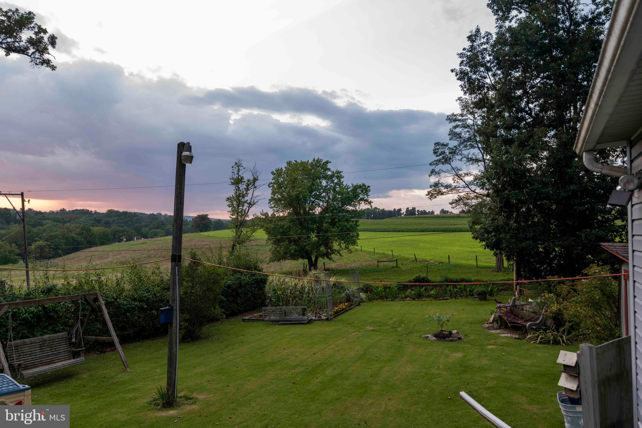 563 Cambridge Road Narvon, PA 17555 - Photo 43 of 50 Sunset