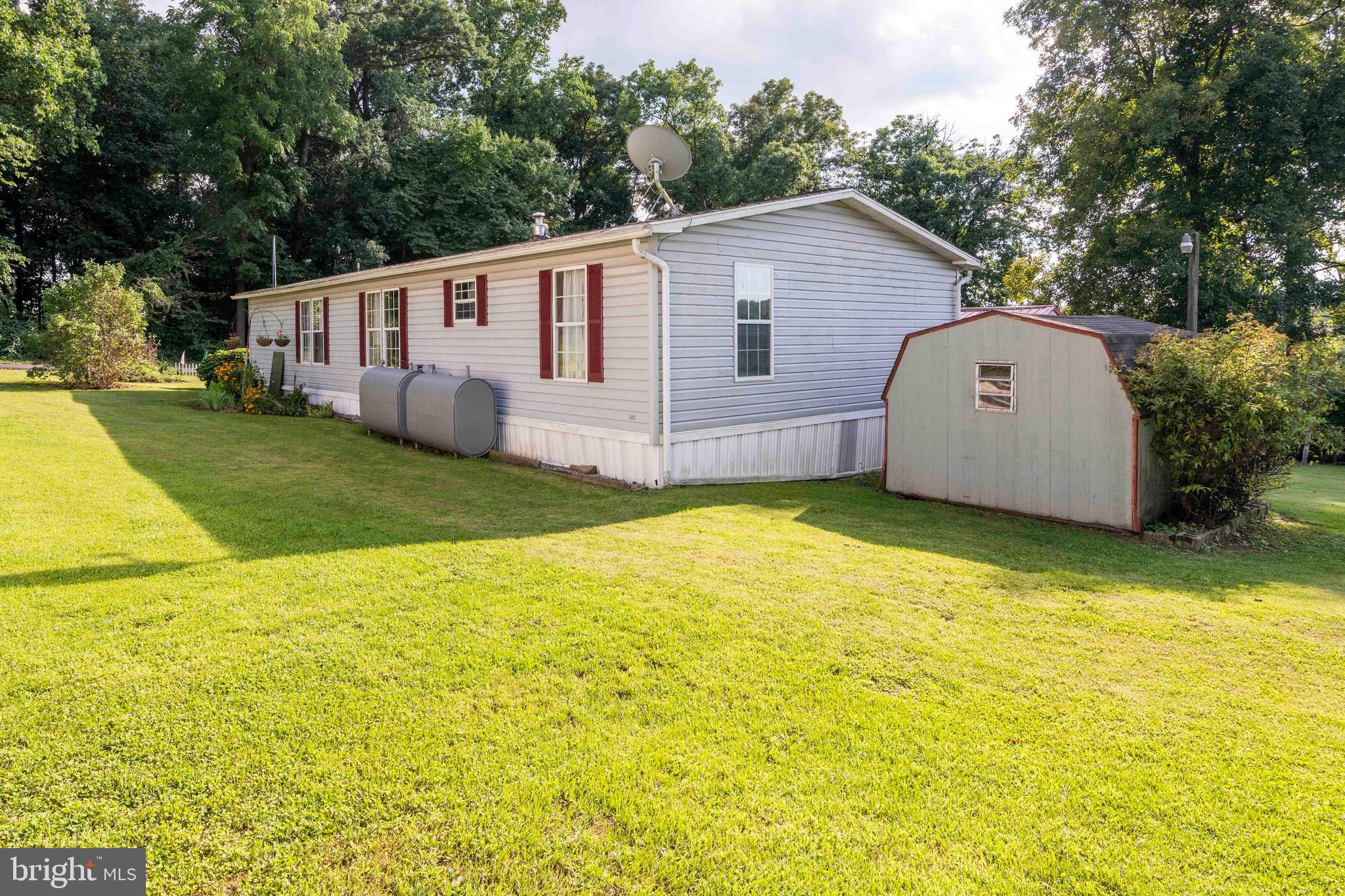 563 Cambridge Road Narvon, PA 17555 - Photo 5 of 50