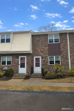 $2,250 | 104 Harvest Lane, Unit D, Wallingford, CT 06492