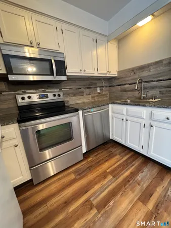 $2,250 | 104 Harvest Lane, Unit D, Wallingford, CT 06492