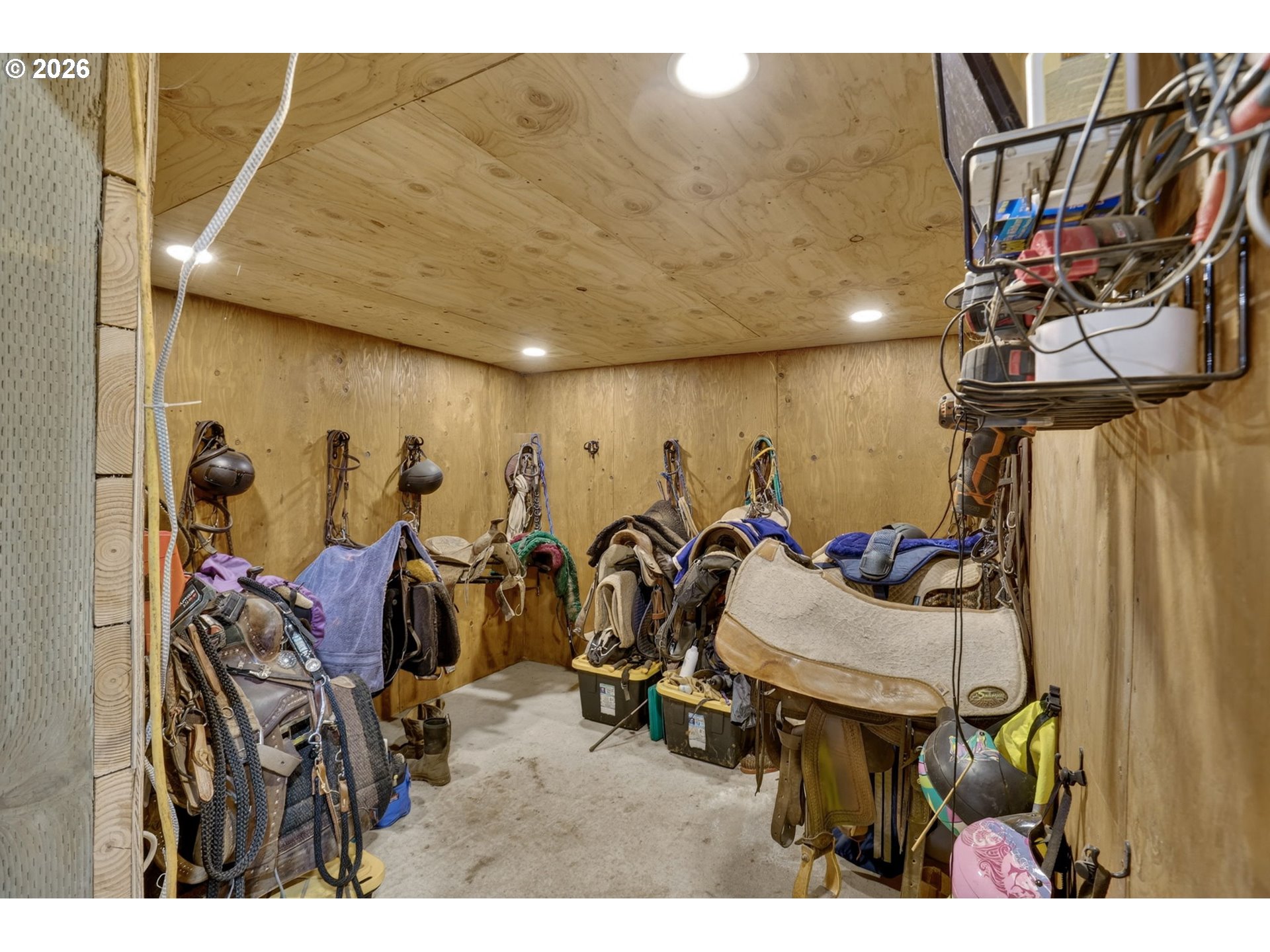 17623 South Windy City Road Mulino, OR 97042 - Photo 29 of 48 a view of a room with gym equipment