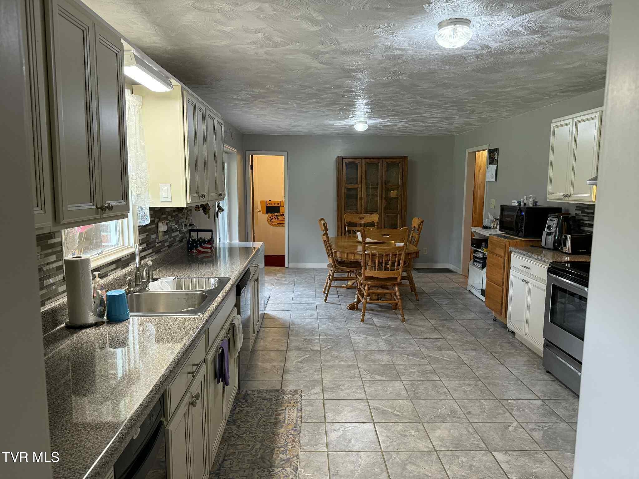 2818 Dungannon Road Coeburn, VA 24230 - Photo 18 of 86 sfgnsgn544