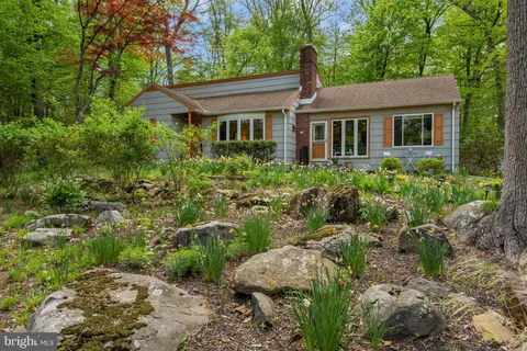 $895,000 | 801 Mt Lucas Road, Princeton, NJ 08540