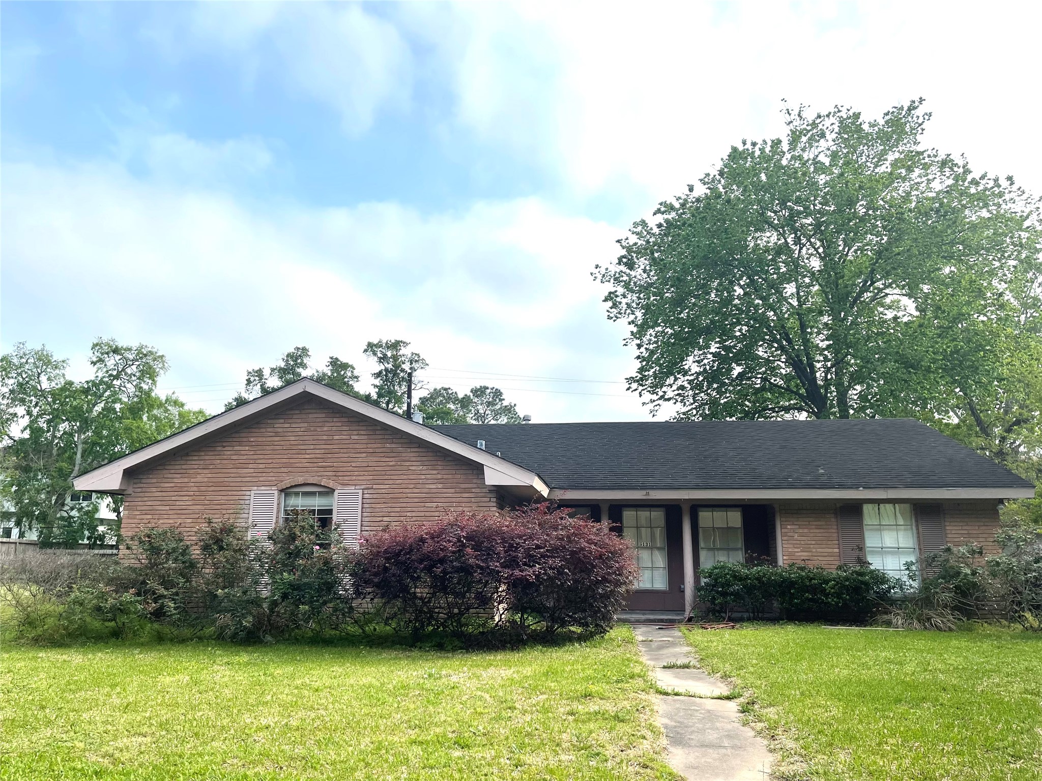 5131 Indigo Street Houston, TX 77096 - Photo 21 of 21 Front