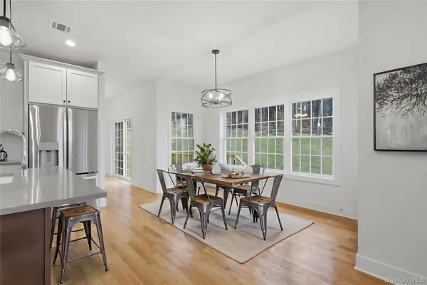 $835,000 | 16 McDonald Court, New Windsor, NY 12553