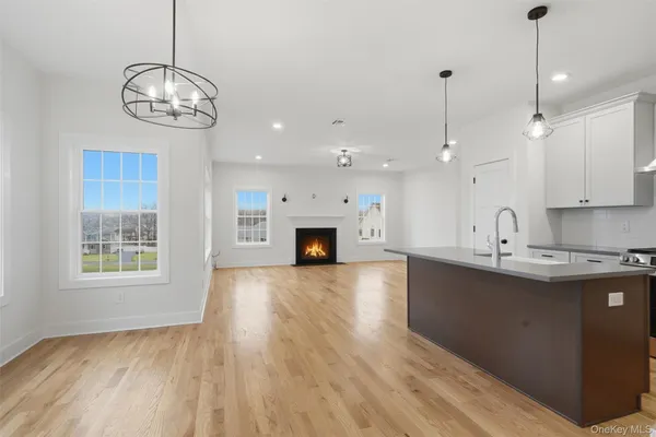 $835,000 | 16 McDonald Court, New Windsor, NY 12553