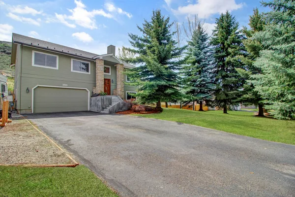 $750,000 | 150 Sunrise Ranch Road, Bellevue, ID 83313