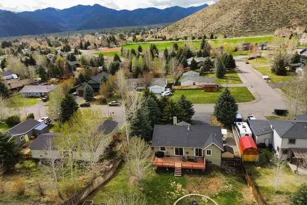 $750,000 | 150 Sunrise Ranch Road, Bellevue, ID 83313