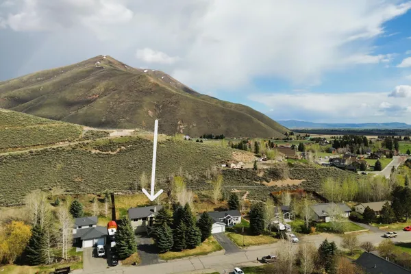 $750,000 | 150 Sunrise Ranch Road, Bellevue, ID 83313