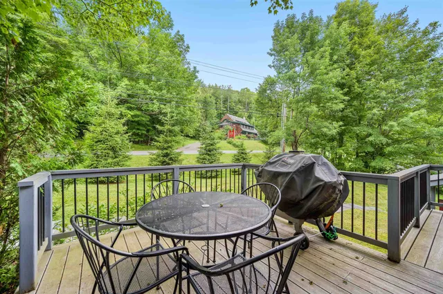 $990,000 | 3209 German Flats Road, Unit 1, Warren, VT 05674