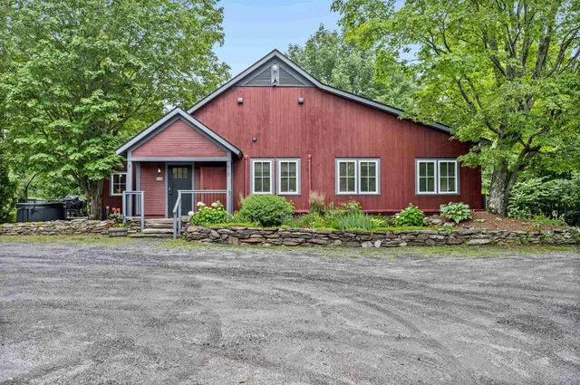 $990,000 | 3209 German Flats Road, Unit 1, Warren, VT 05674