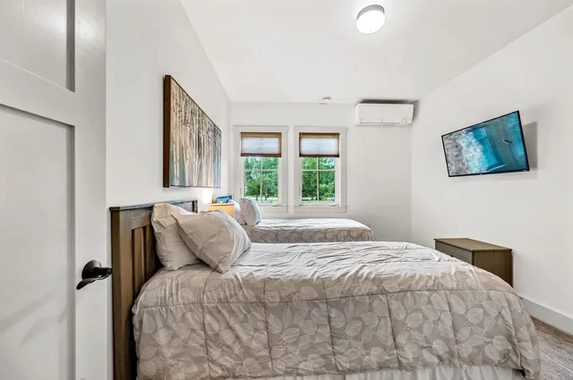 $990,000 | 3209 German Flats Road, Unit 1, Warren, VT 05674