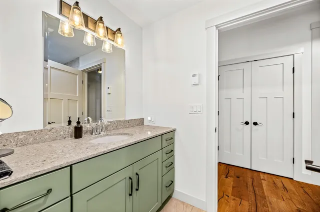 $990,000 | 3209 German Flats Road, Unit 1, Warren, VT 05674