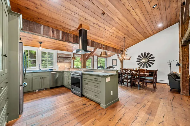 $990,000 | 3209 German Flats Road, Unit 1, Warren, VT 05674