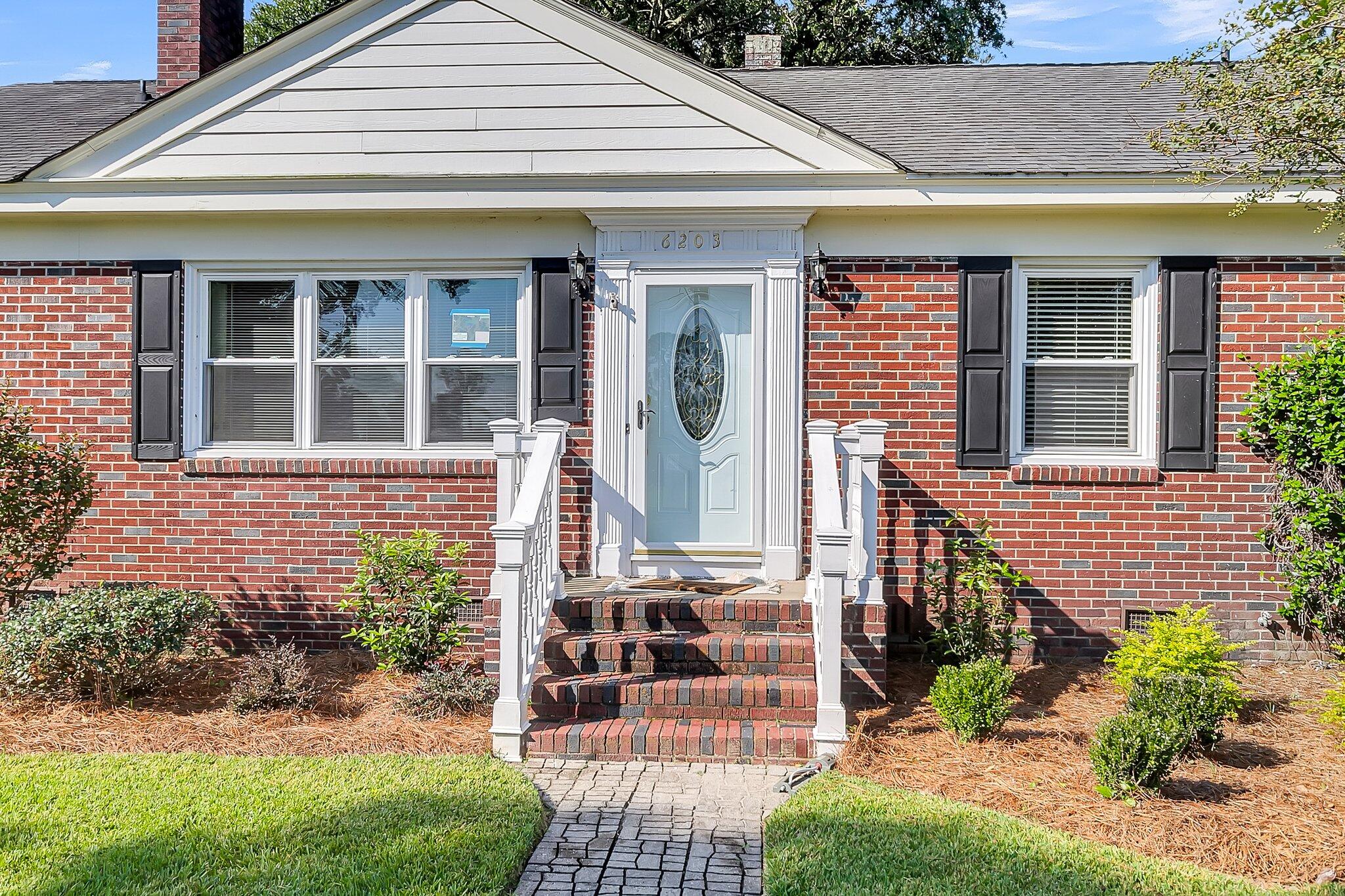 6203 Old Point Road Hanahan, SC 29410 - Photo 4 of 46 CREM - 6203 Old Point-4