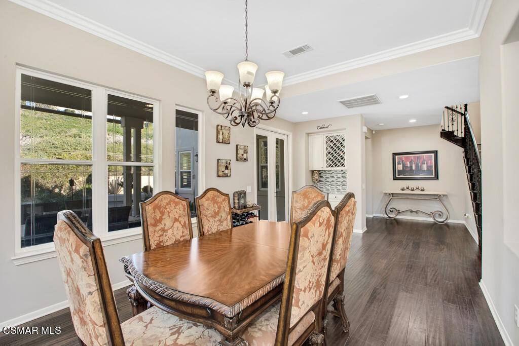 5447 Sunlight Street Simi Valley, CA 93063 - Photo 14 of 100 5447 Sunlight Street - HsHProd-50