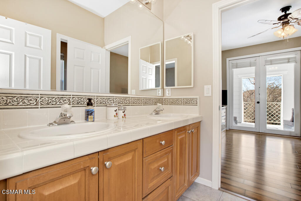 5447 Sunlight Street Simi Valley, CA 93063 - Photo 36 of 100 5447 Sunlight Street - HsHProd-3