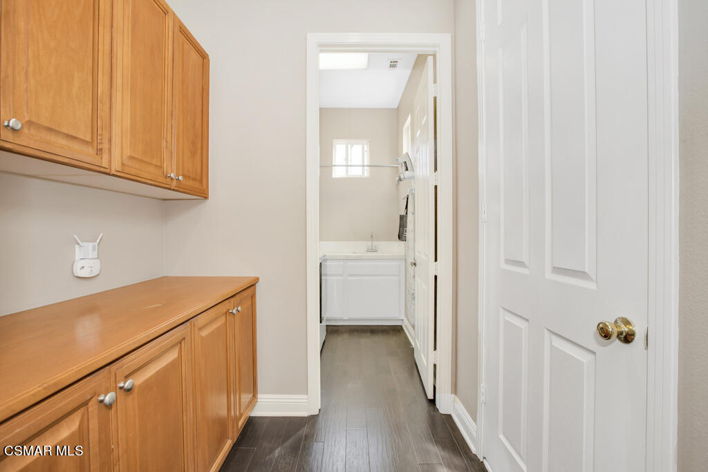 5447 Sunlight Street Simi Valley, CA 93063 - Photo 46 of 100 5447 Sunlight Street - HsHProd-16