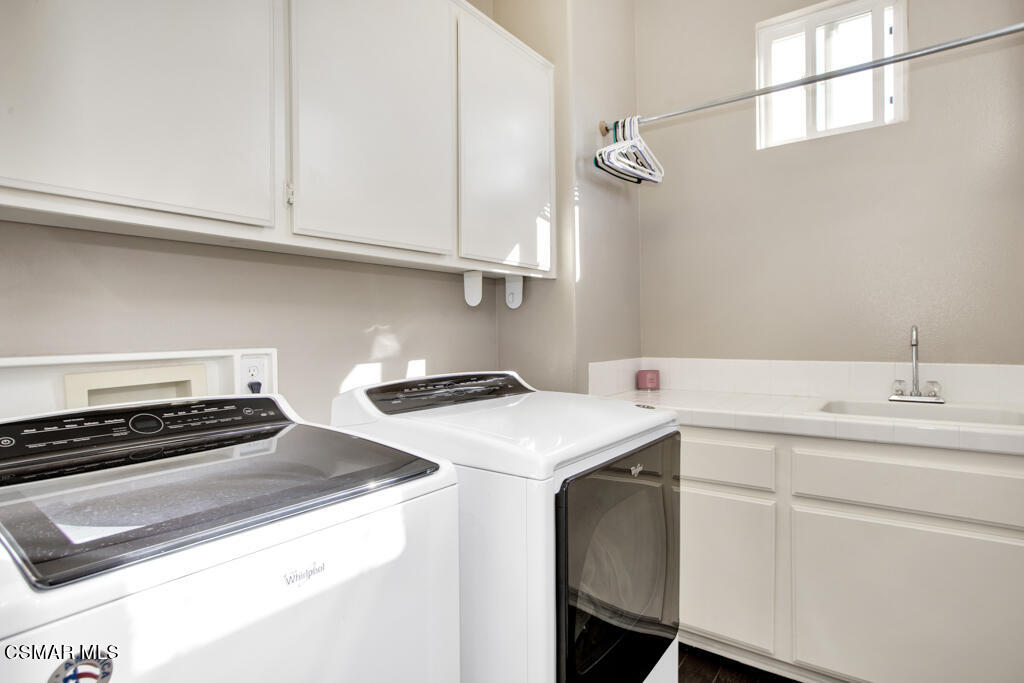 5447 Sunlight Street Simi Valley, CA 93063 - Photo 47 of 100 5447 Sunlight Street - HsHProd-17
