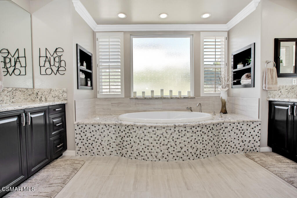 5447 Sunlight Street Simi Valley, CA 93063 - Photo 54 of 100 5447 Sunlight Street - HsHProd-24