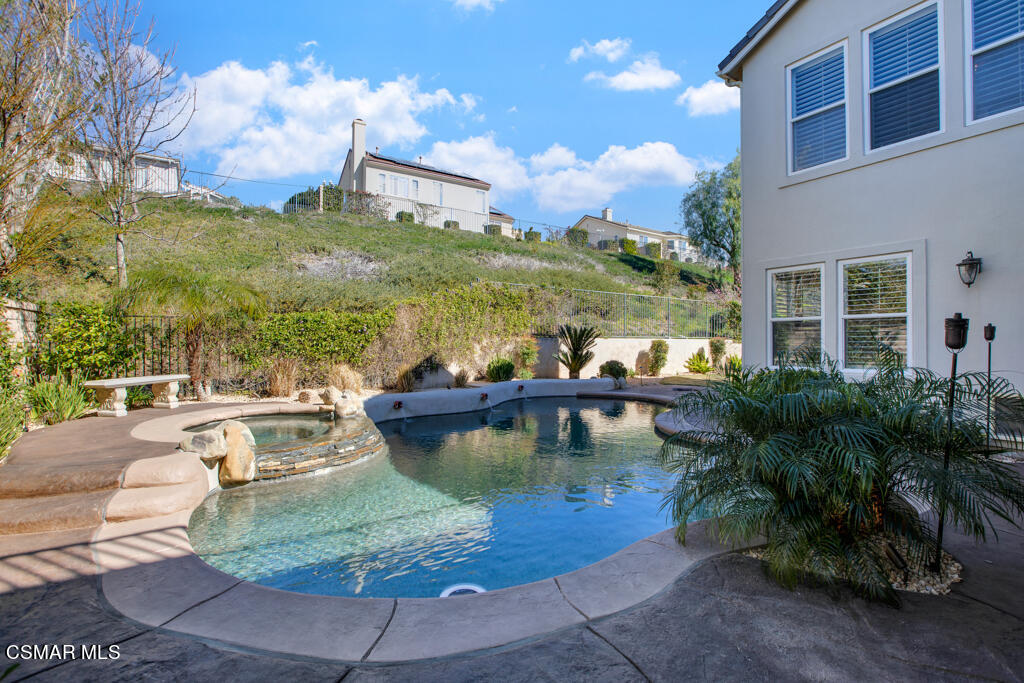 5447 Sunlight Street Simi Valley, CA 93063 - Photo 72 of 100 5447 Sunlight Street - HsHProd-79