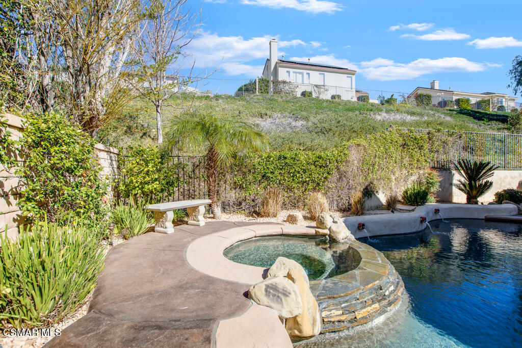 5447 Sunlight Street Simi Valley, CA 93063 - Photo 73 of 100 5447 Sunlight Street - HsHProd-80