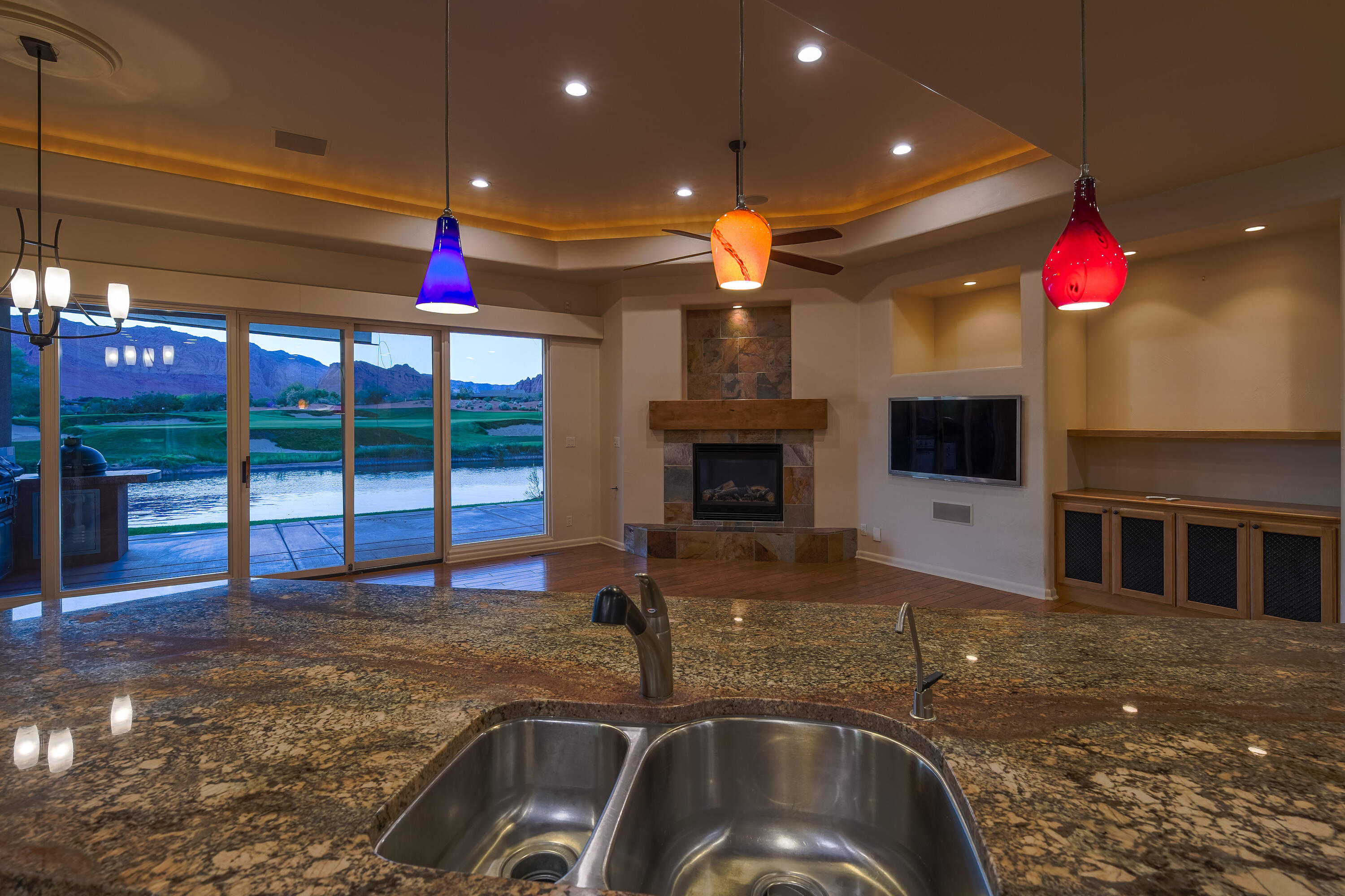2410 West Entrada Trail, Unit 25 St. George, UT 84770 - Photo 15 of 45 Kitchen/Great Room