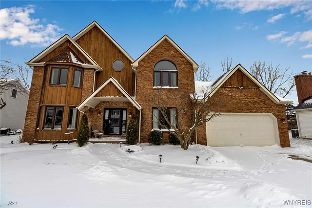 $549,900 | 4 Summershade Court, Amherst, NY 14051