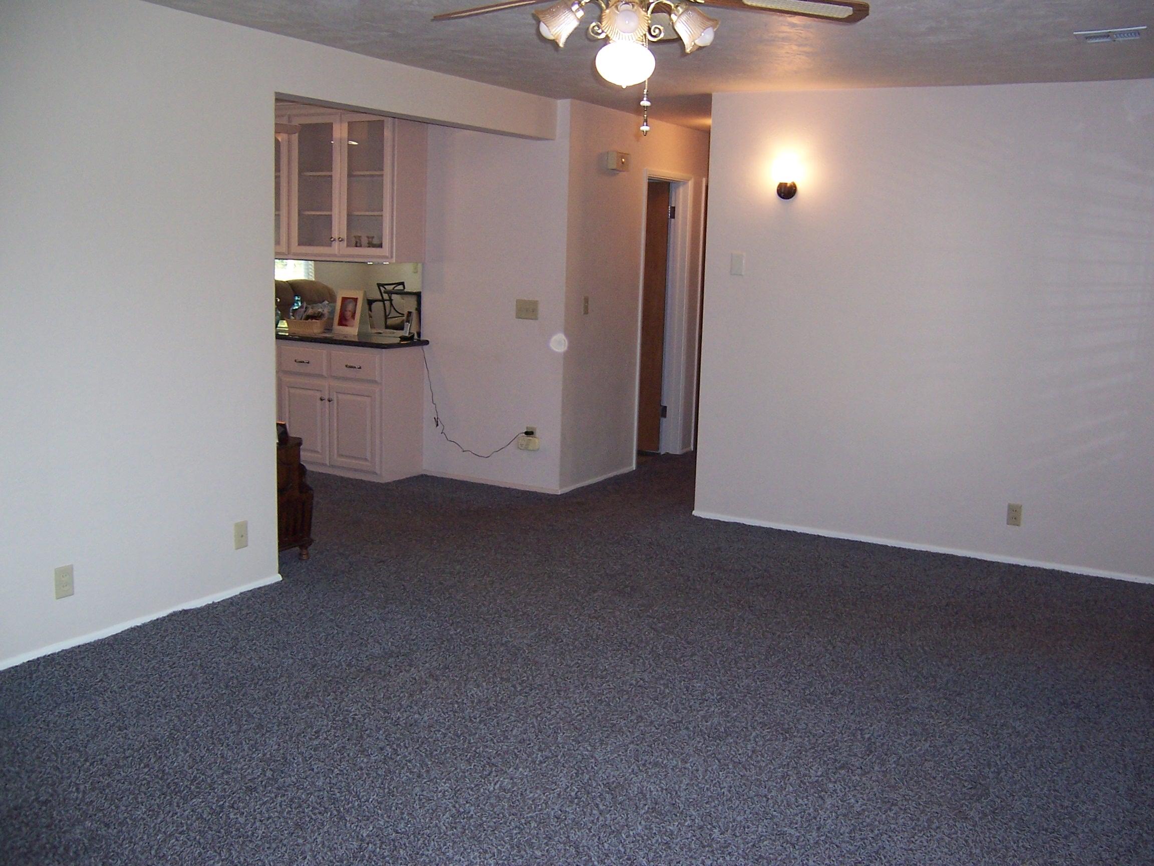 3372 Freeland Road Central Point, OR 97502 - Photo 24 of 37 Formal Living Room
