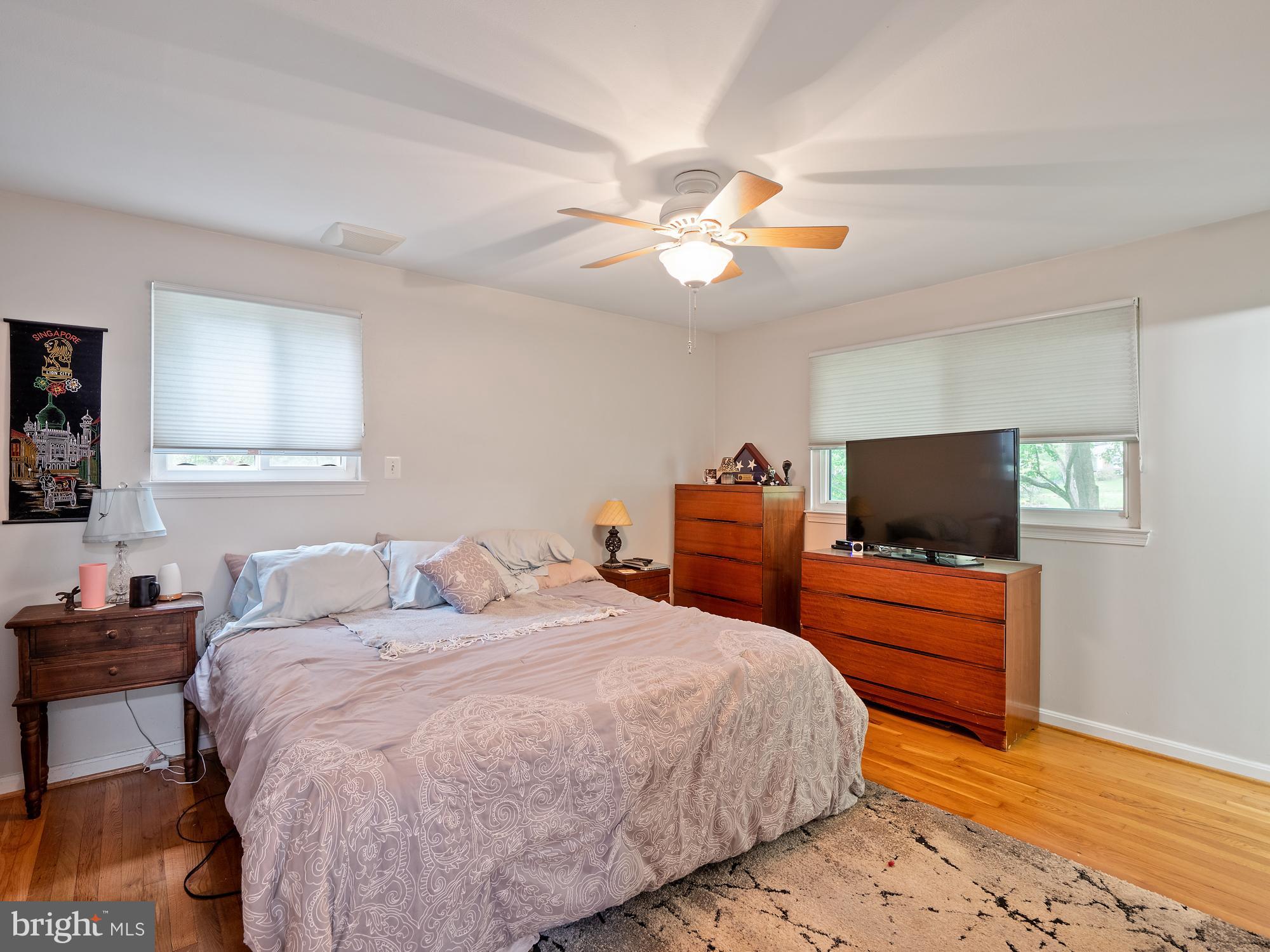 8649 Victoria Road Springfield, VA 22151 - Photo 14 of 24