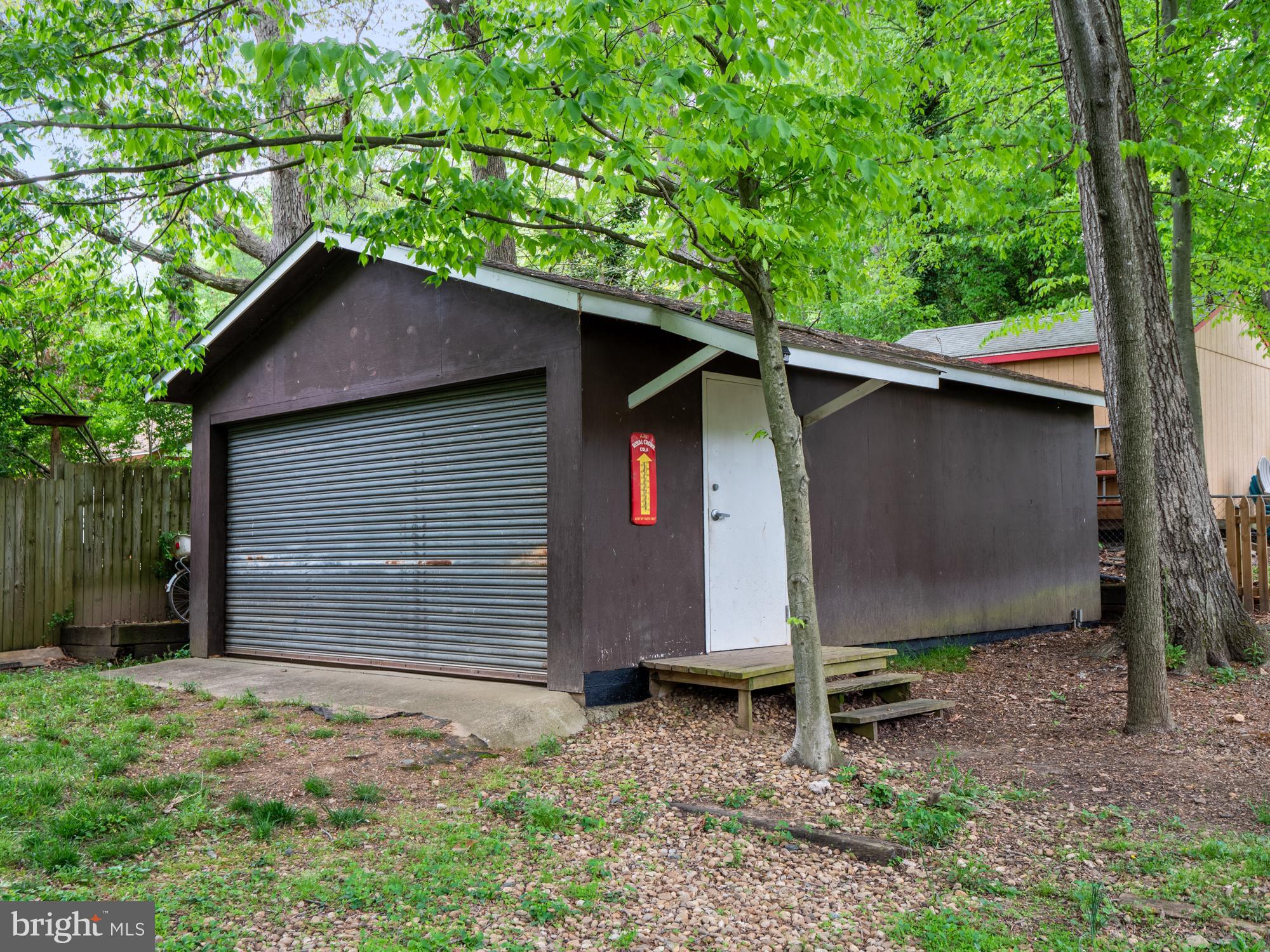 8649 Victoria Road Springfield, VA 22151 - Photo 22 of 24