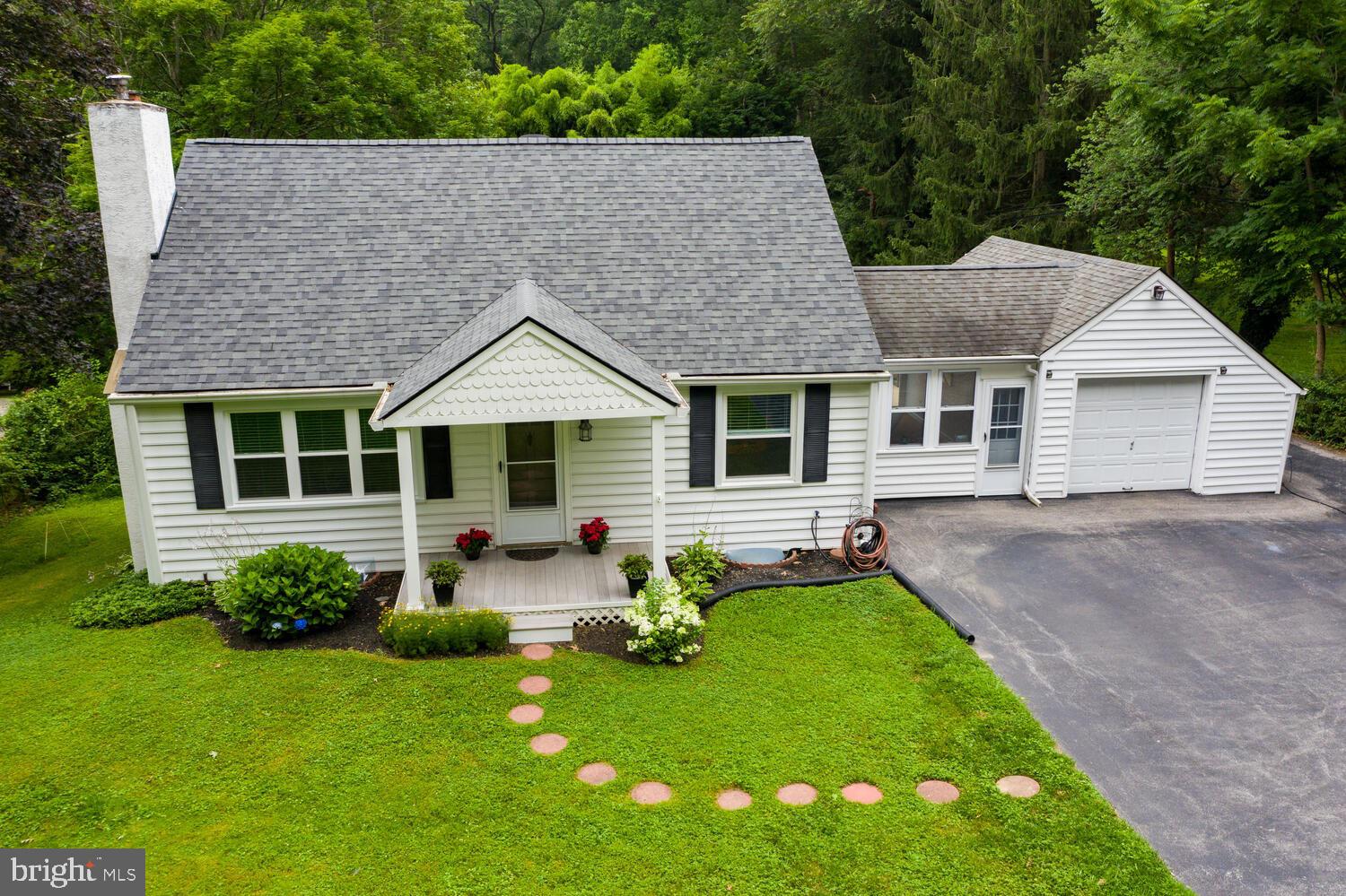 149 Glen Riddle Road Media, PA 19063 - Photo 2 of 21