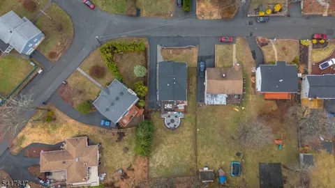 $779,000 | 9 Apache Trail, Rockaway, NJ 07866