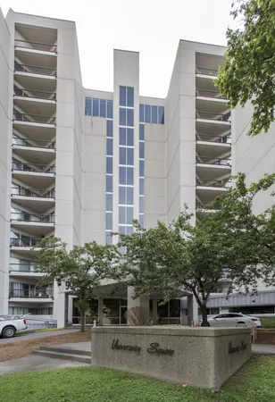 $2,700 | 900 19th Avenue South, Unit 703, Nashville, TN 37212