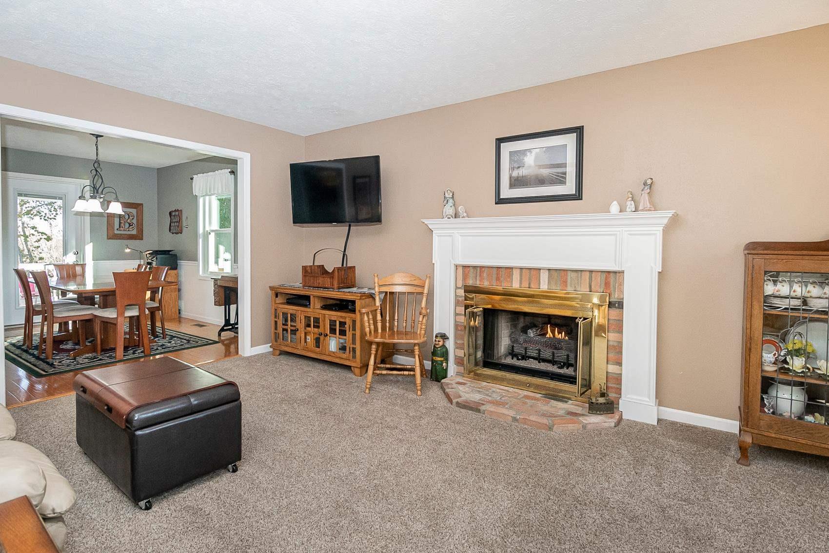 1305 Marigold Road Bloomington, IN 47401 - Photo 5 of 35 Gallery Image 5