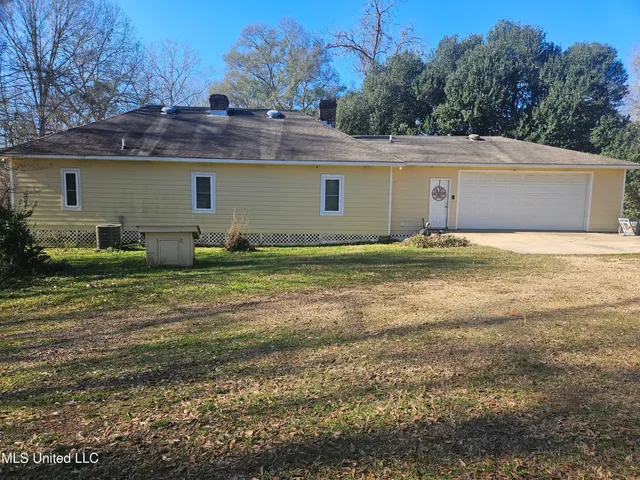 $189,000 | 465 State Park Road, Natchez, MS 39120