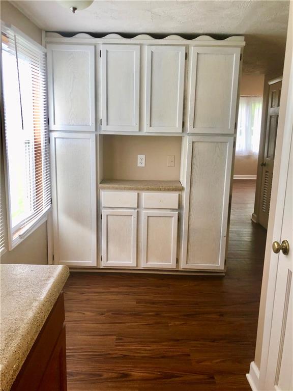 215 Carthage Road Charlottesville, IN 46117 - Photo 10 of 23 Gallery Image 10