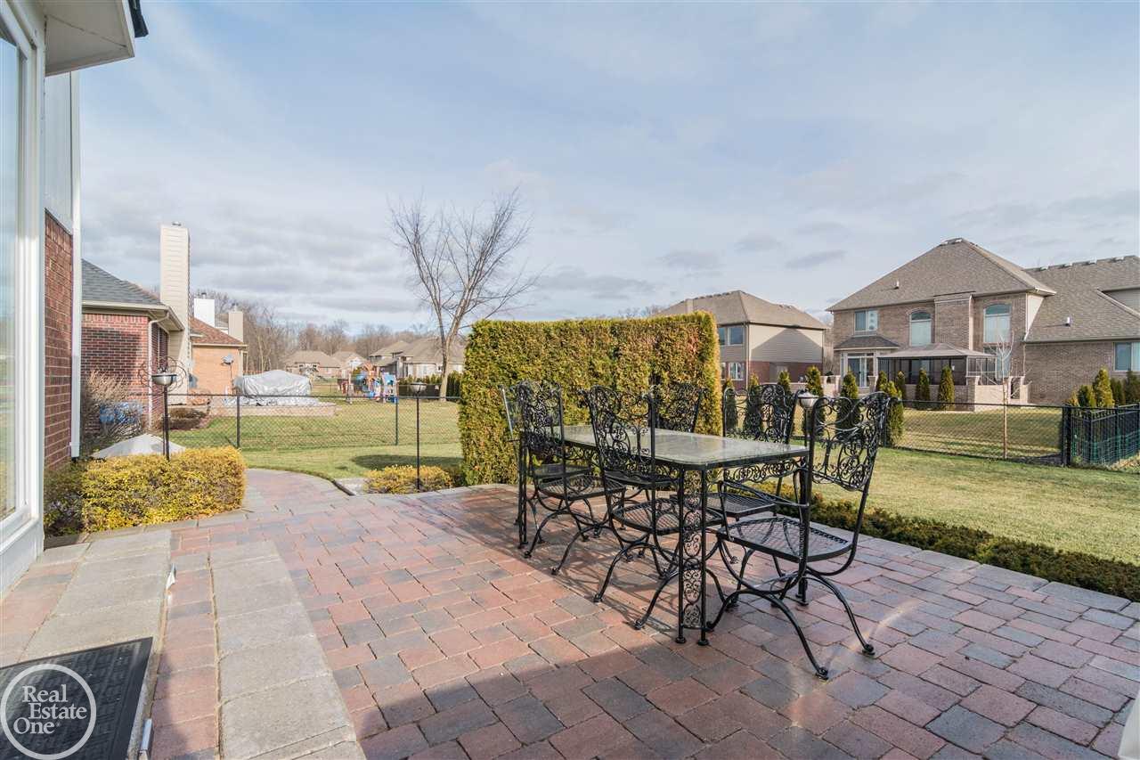 55542 Raspberry Drive Macomb, MI 48042 - Photo 7 of 43 50031094-6.JPG
