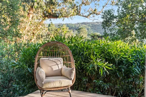 $3,888,000 | 310 Old Spanish Trail, Portola Valley, CA 94028