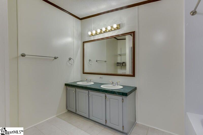 552 South Buckhorn Road Greenville, SC 29609 - Photo 13 of 25 Gallery Image 13