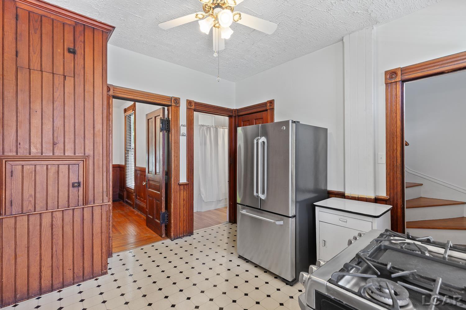 403 North Locust Street Adrian, MI 49221 - Photo 21 of 69