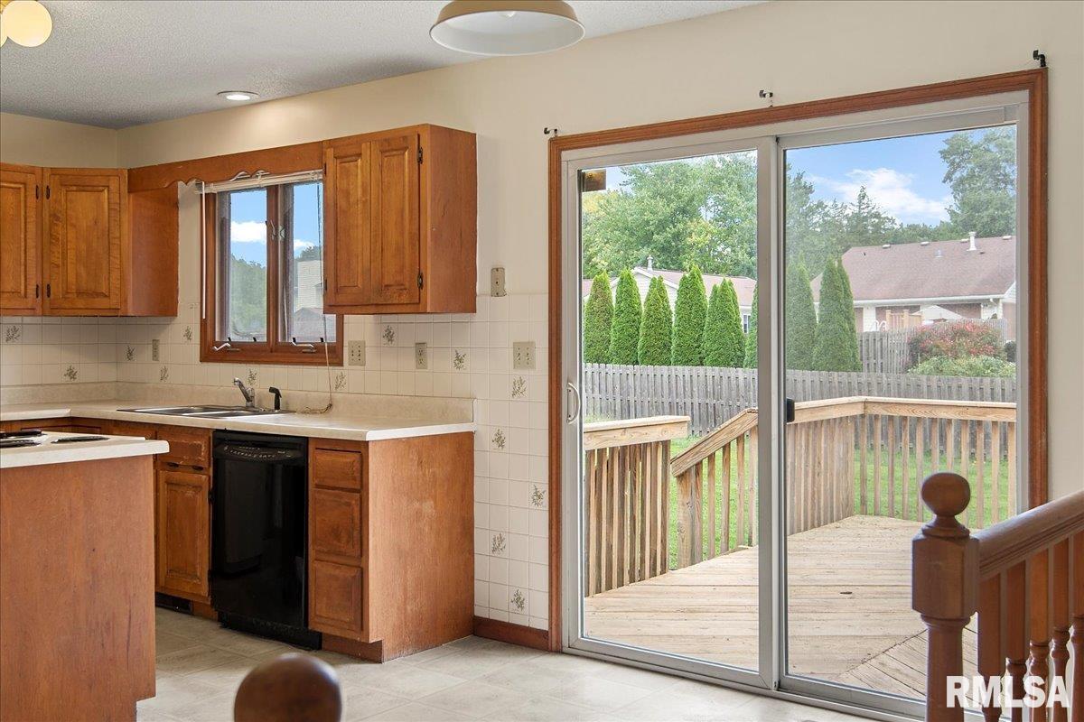 86 Wisteria Drive Springfield, IL 62711 - Photo 15 of 32